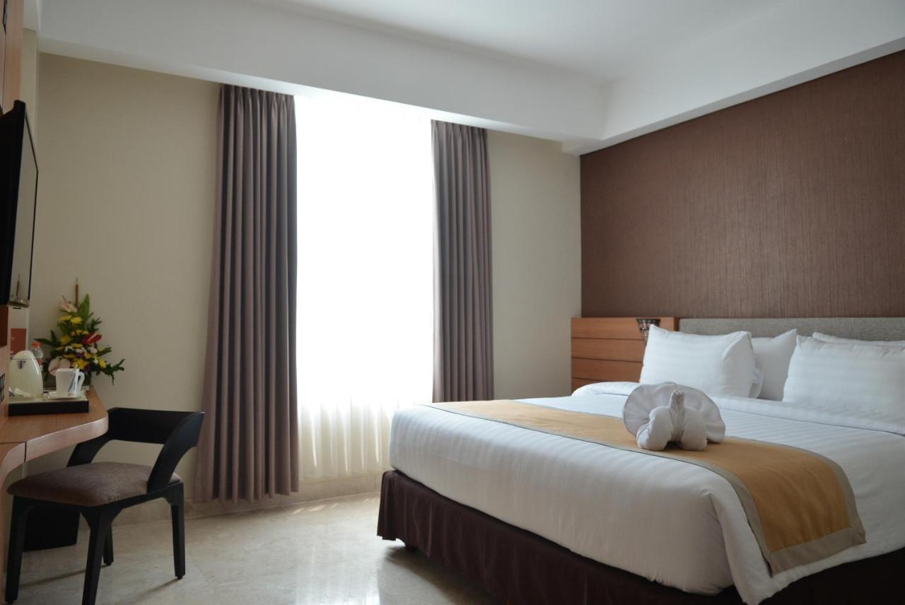 Lynn Hotel By Horison Джокьякарта Номер фото