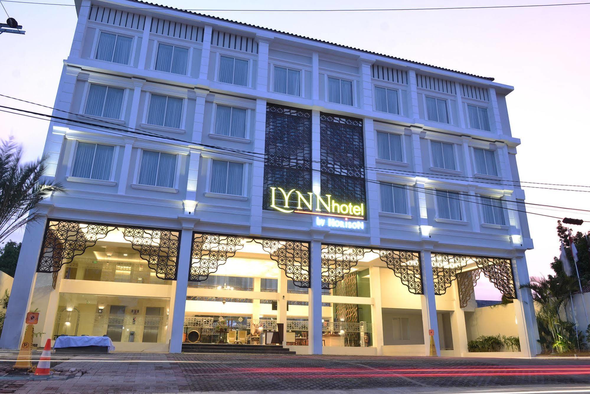 Lynn Hotel By Horison Джокьякарта Экстерьер фото